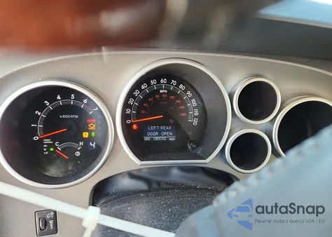 2014 Toyota Sequoia Platinum z USA, uszkodzony, nr VIN 5TDDW5G19ES108018